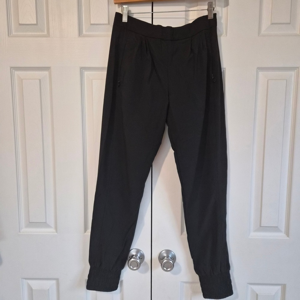 Lorna Jane LJ Black Joggers Womens Small Black Activewear Tapered Pants Gorpcore